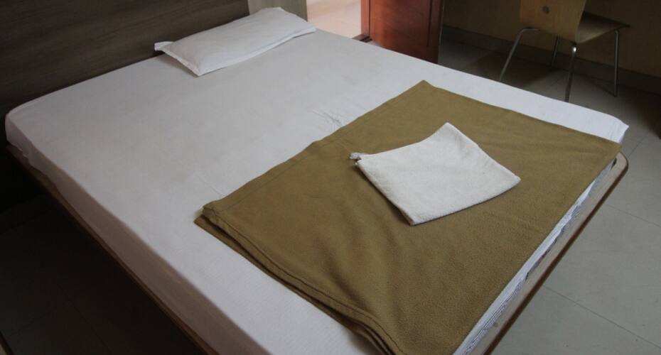 Hotel Ratnams Lodge, Bangalore 4